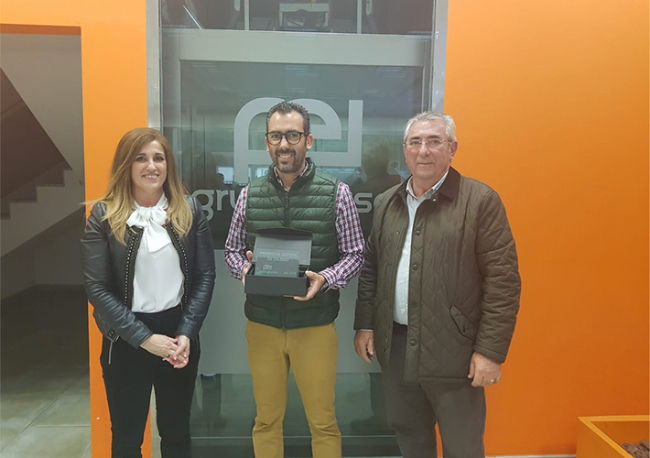 Foto GRUPO PEISA HACE ENTREGA DEL PREMIO AL MEJOR ALMACÉN EN GESTIÓN DE CALIDAD ASÍ COMO A LA MEJOR SUGERENCIA DEL AÑO 2018.